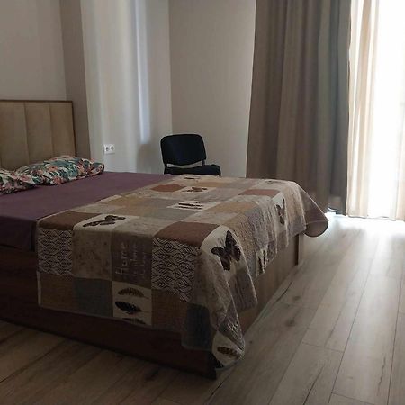Sol'S M2 White Modern Apartments ティビリシ エクステリア 写真